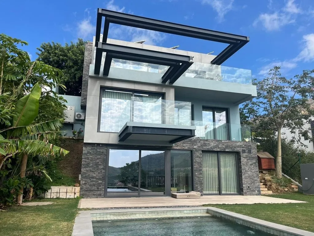 Bassein - Luxury Villa with Sea View in Mijas