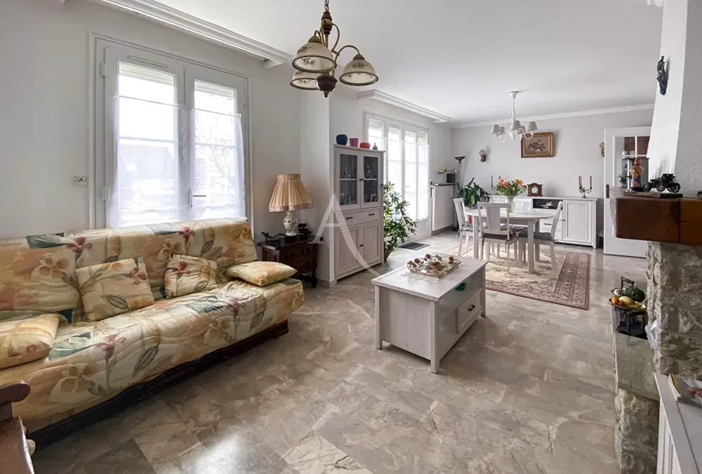 Maison 6 pièces à Menucourt