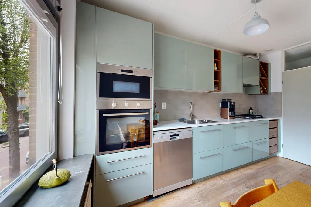 Cucina - Modern Apartment with Balcony in Amsterdam-Oost