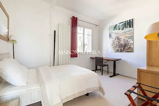 Chambres - Appartement de Luxe avec Vue Tour Eiffel à Paris 7ᵉ