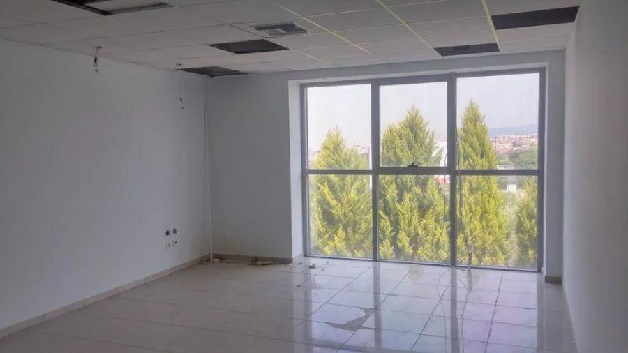 Pièces - Office Space with Sea View in Thessaloniki
