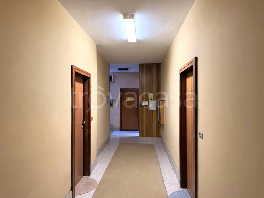Esik - Apartment with Terraces in Turin