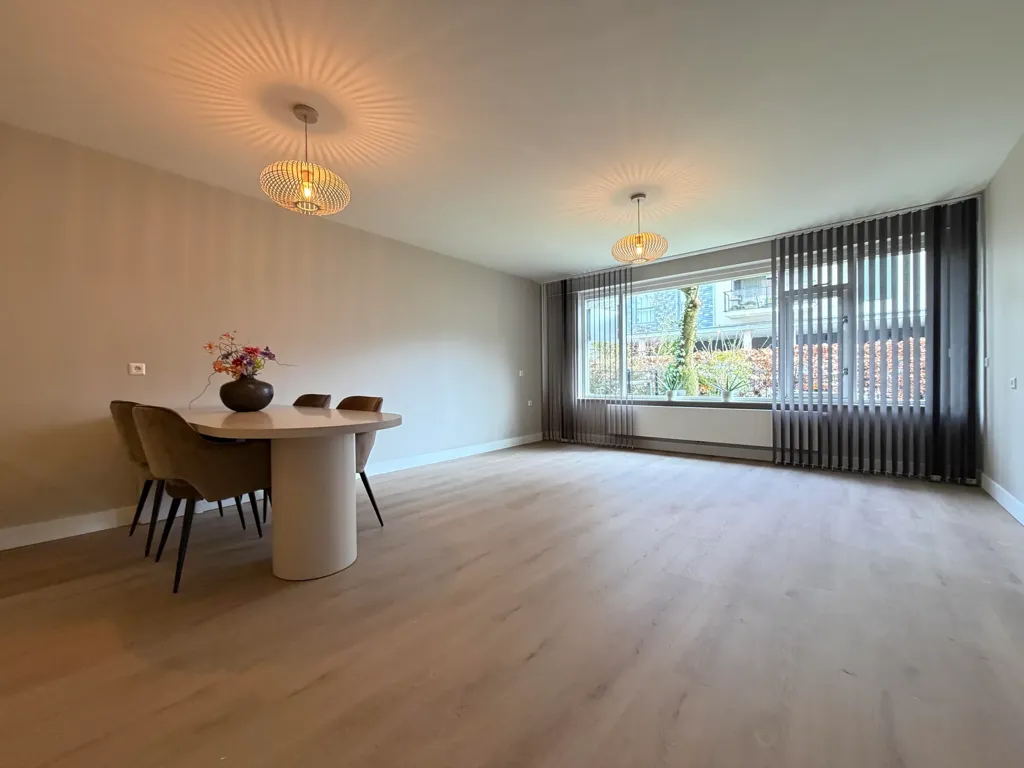 Salle à manger - Ground Floor Apartment with Garden in Leusden