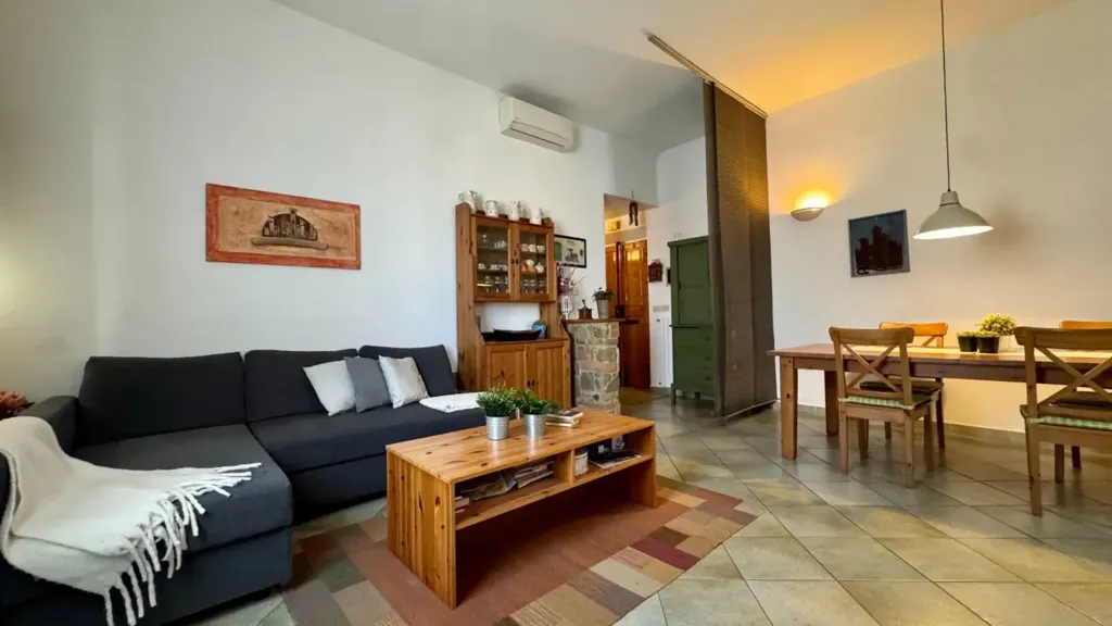 Elutuba - Central Apartment with Large Bedrooms in Empoli