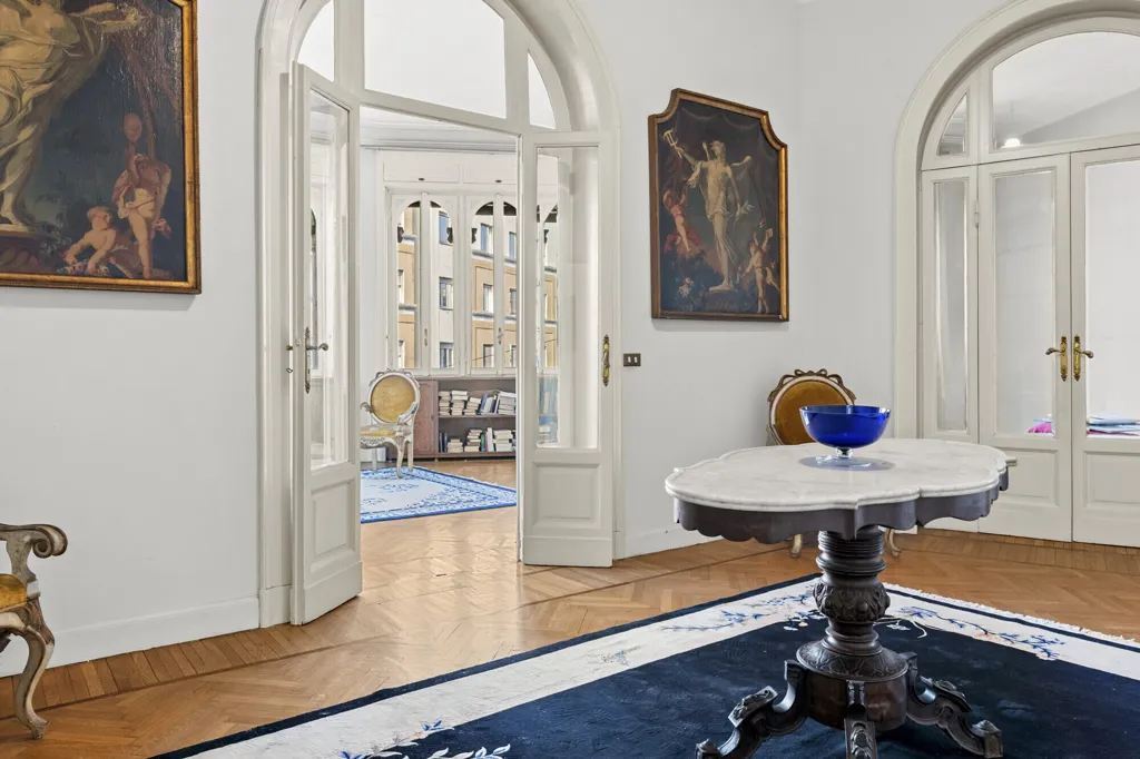 4 magamistoaga korter asukohas Milan