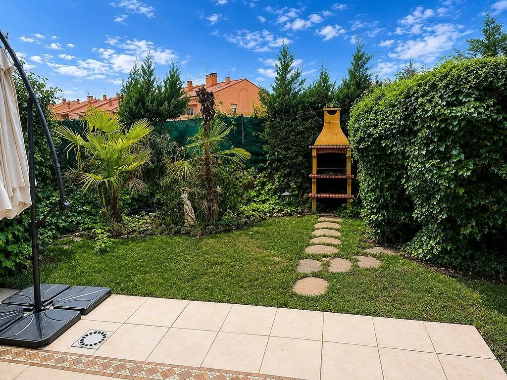 Aed - Pareded Chalet with Pool in Coimbra