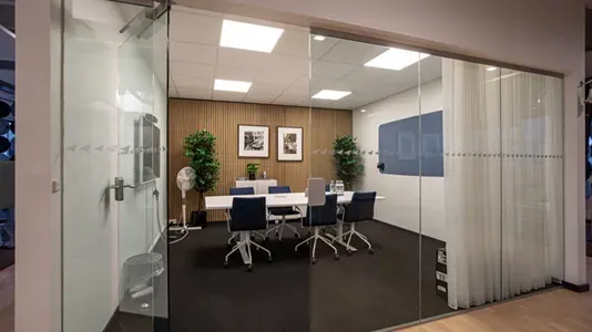 Kabinet - Modern Office with Glass Partitions in Albertslund