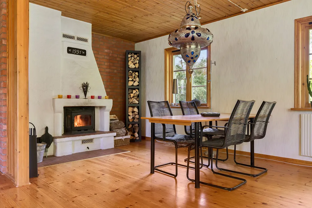 Söögituba - Charming Villa with Nature View near Sibbhult