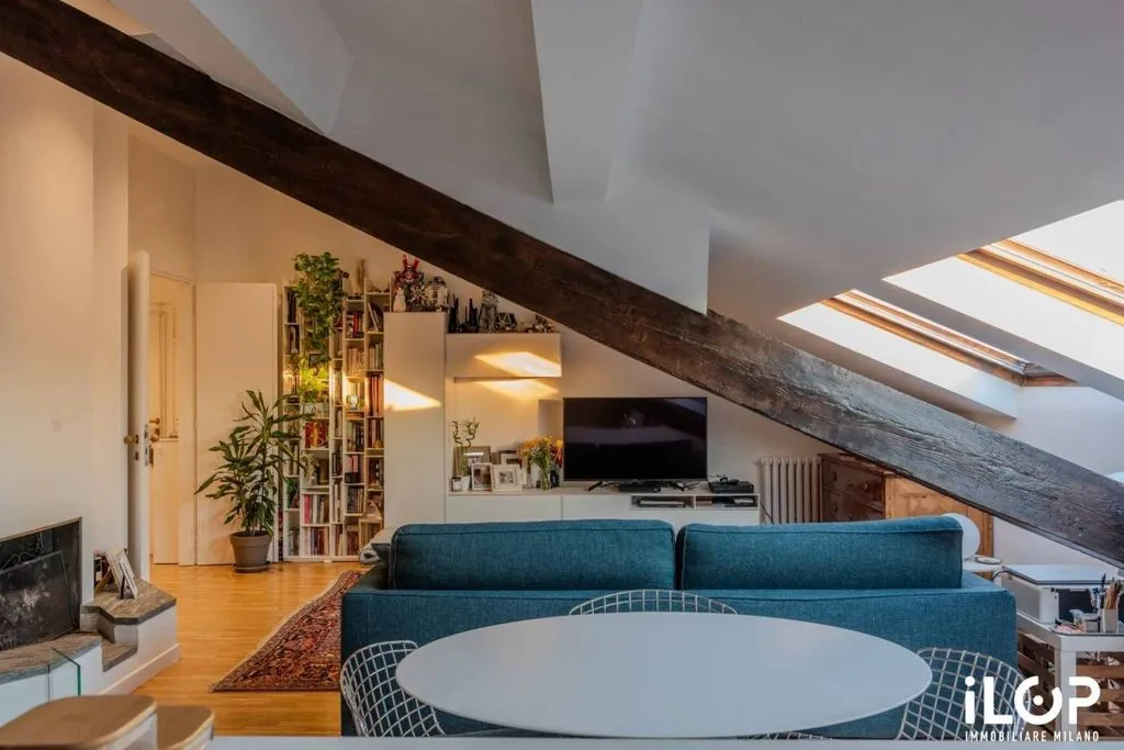 Elutuba - Luxury Flat with Double Exposure in Milan