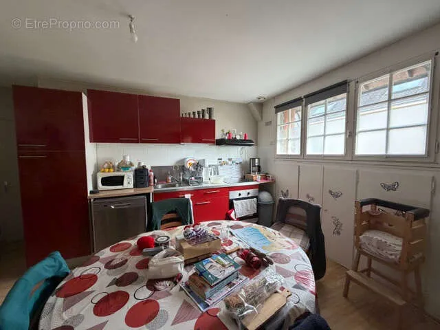 Cucina - Mixed-Use Property with Garden in Rohan