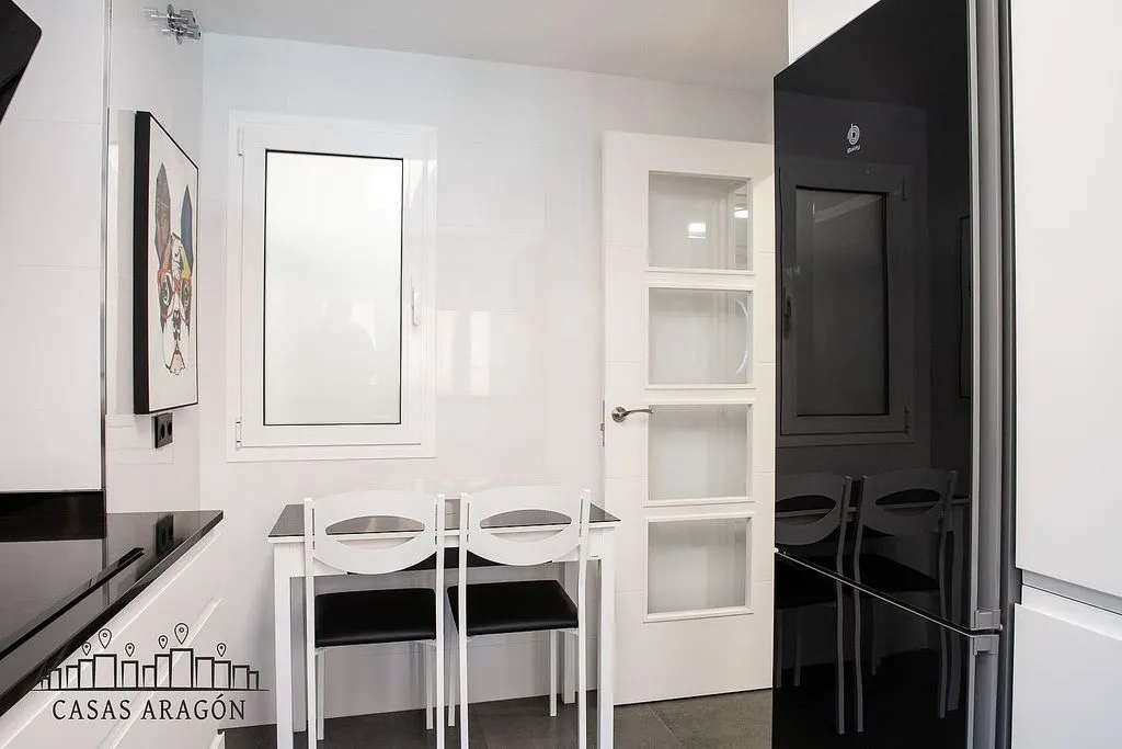 Cuisine - Modernised Flat with South View in Lausana
