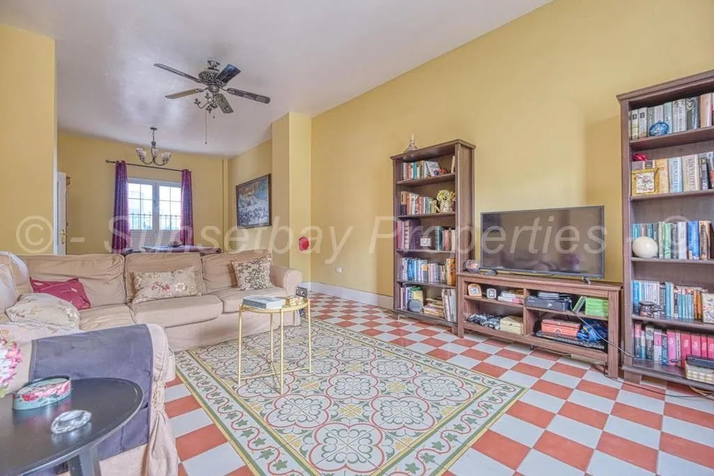 Séjour - Luxury Villa with Mountain Views in Adeje