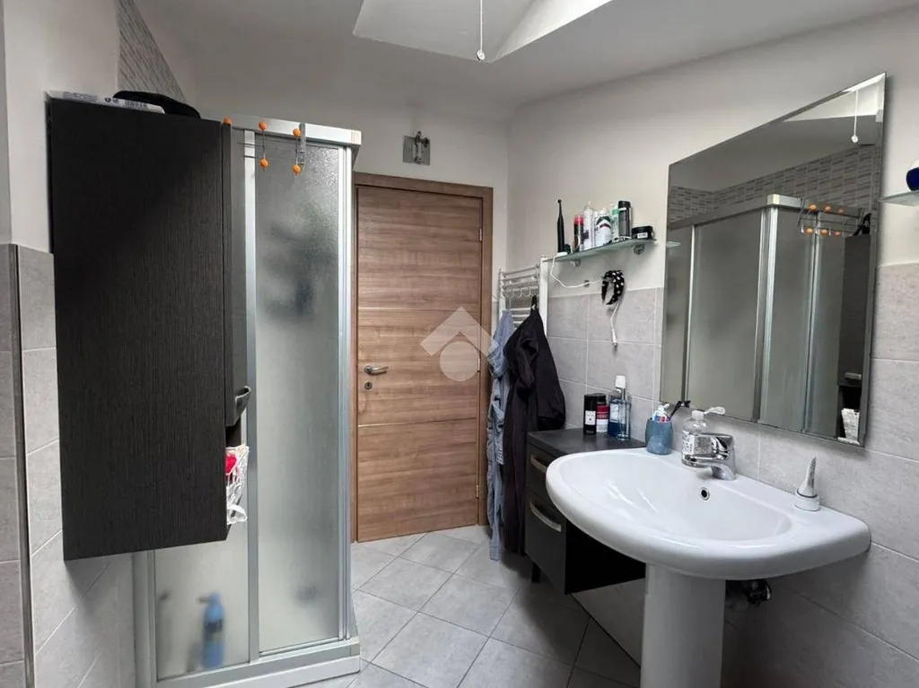 Vannitoad - 5-Bedroom Apartment with Terrace in Rivalta di Torino