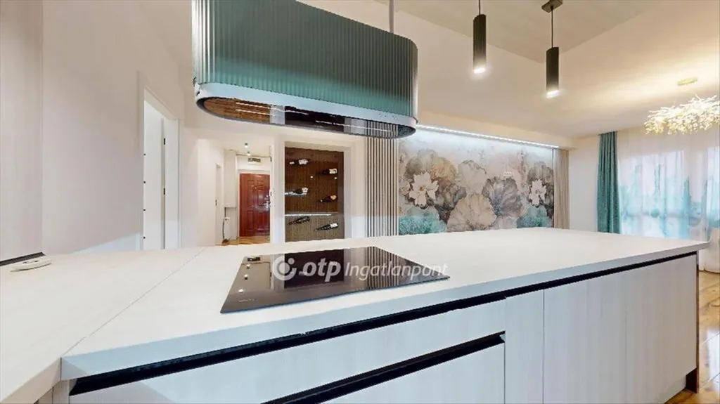 Cucina - Modernised Apartment with Balcony in Miskolc Centre