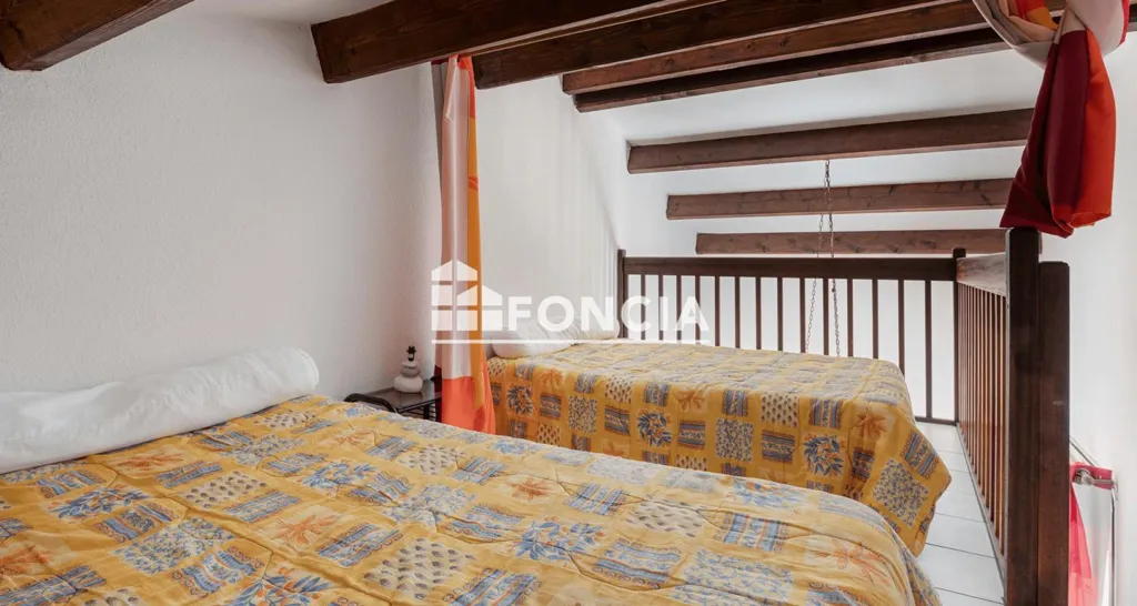 Magamistoad - Meubled Duplex Flat with Terrace near Beaches