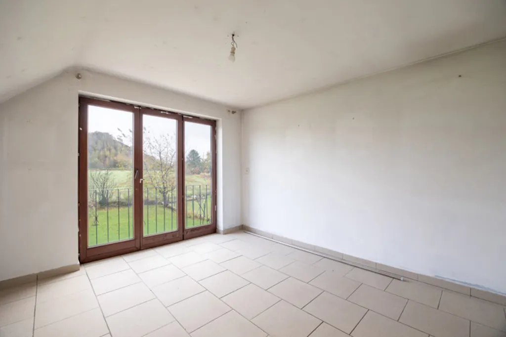 Toad - Charming 1st Floor Apartment with Balcony