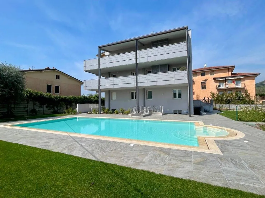 Piscine - Luxury Flat with Pool in Bardolino