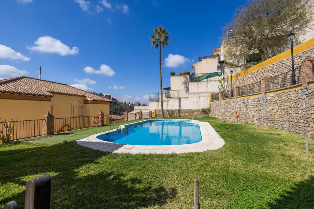 Piscine - Townhouse with Terrace in La Bermejana