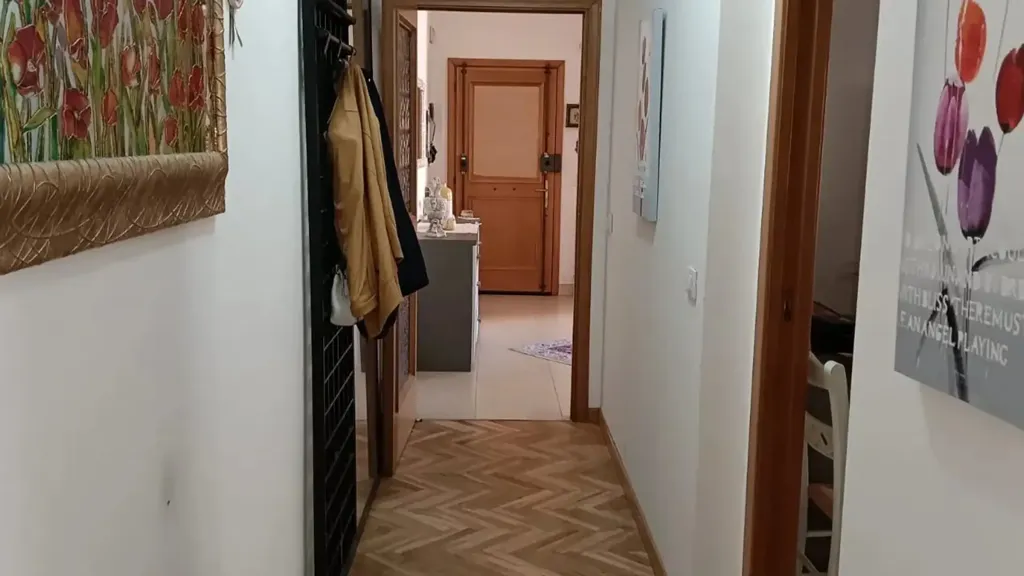 Esik - Rear-Facing Apartment with Balcony in Perugia
