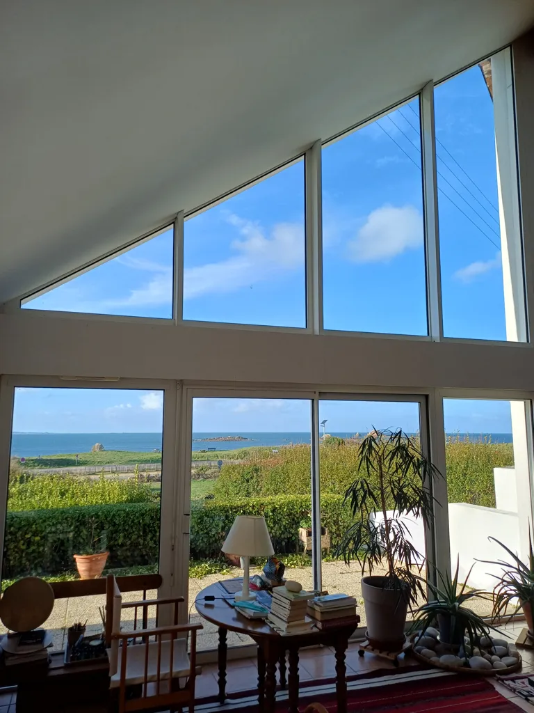 Elutuba - Architectural House with Sea View in Plougasnou