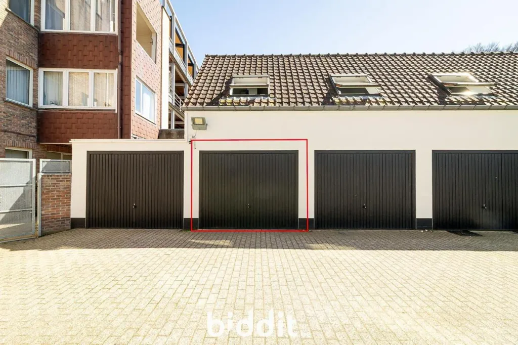 Välivaade - Garage with Parking in Centre