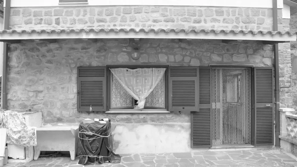 Välivaade - Rustic House with Terraced Garden in Comano