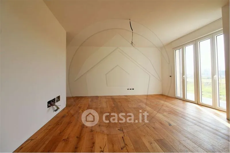 Elutuba - Contemporary Villa with Private Garden in Mariano Comense
