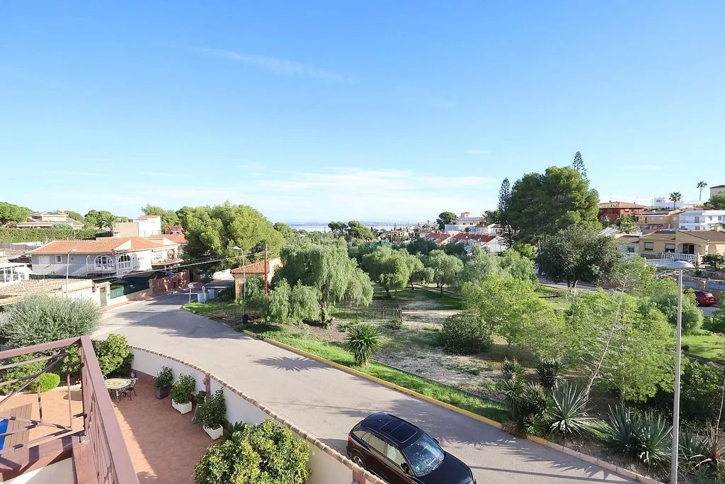 Balcon - Luxury Villa with Private Pool in Torrevieja