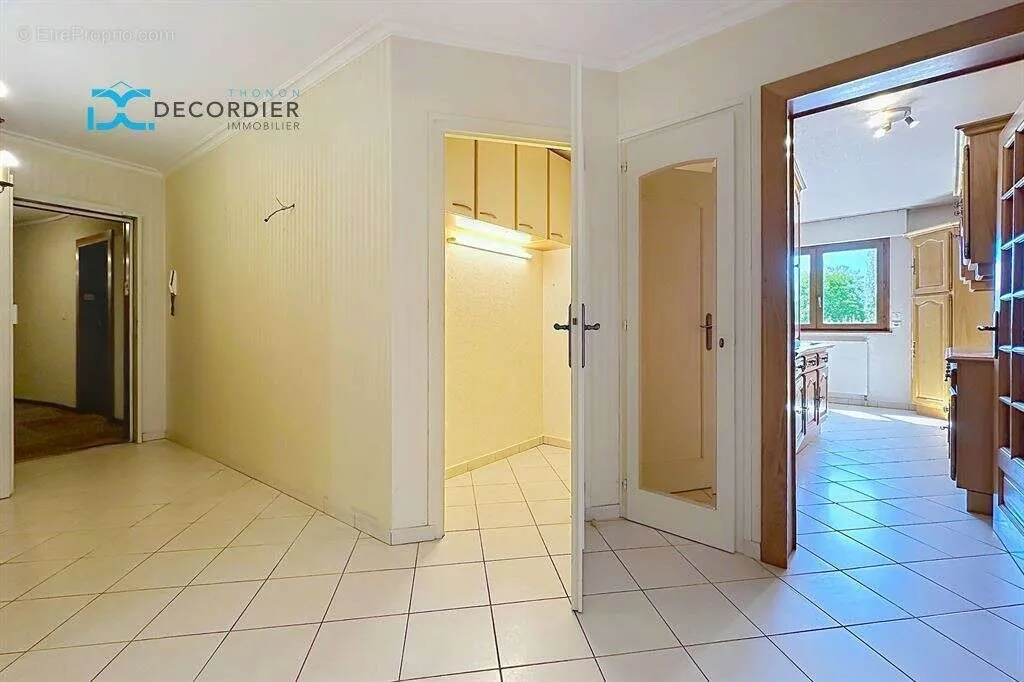 Entrée - Appartement Traversant avec Vue Lac à Thonon-les-Bains