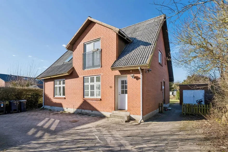 Välivaade - Duplex Rental Property with Private Garden in Dronningborg