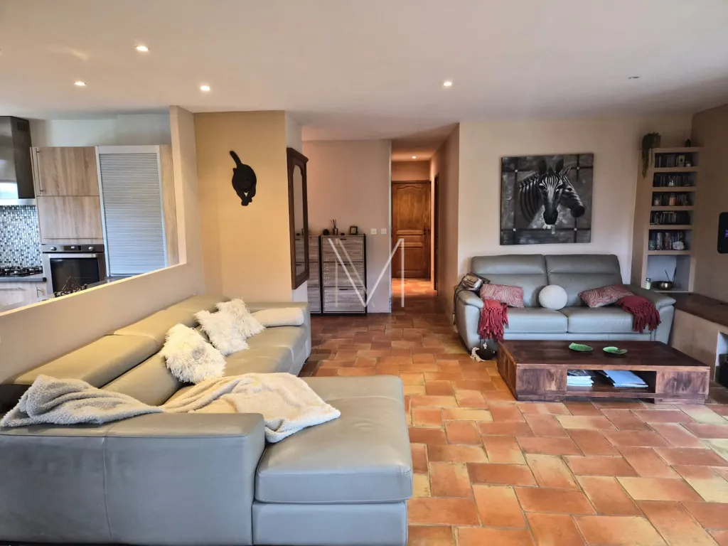 Séjour - Maison Luxueuse avec Piscine au Plan-de-la-Tour