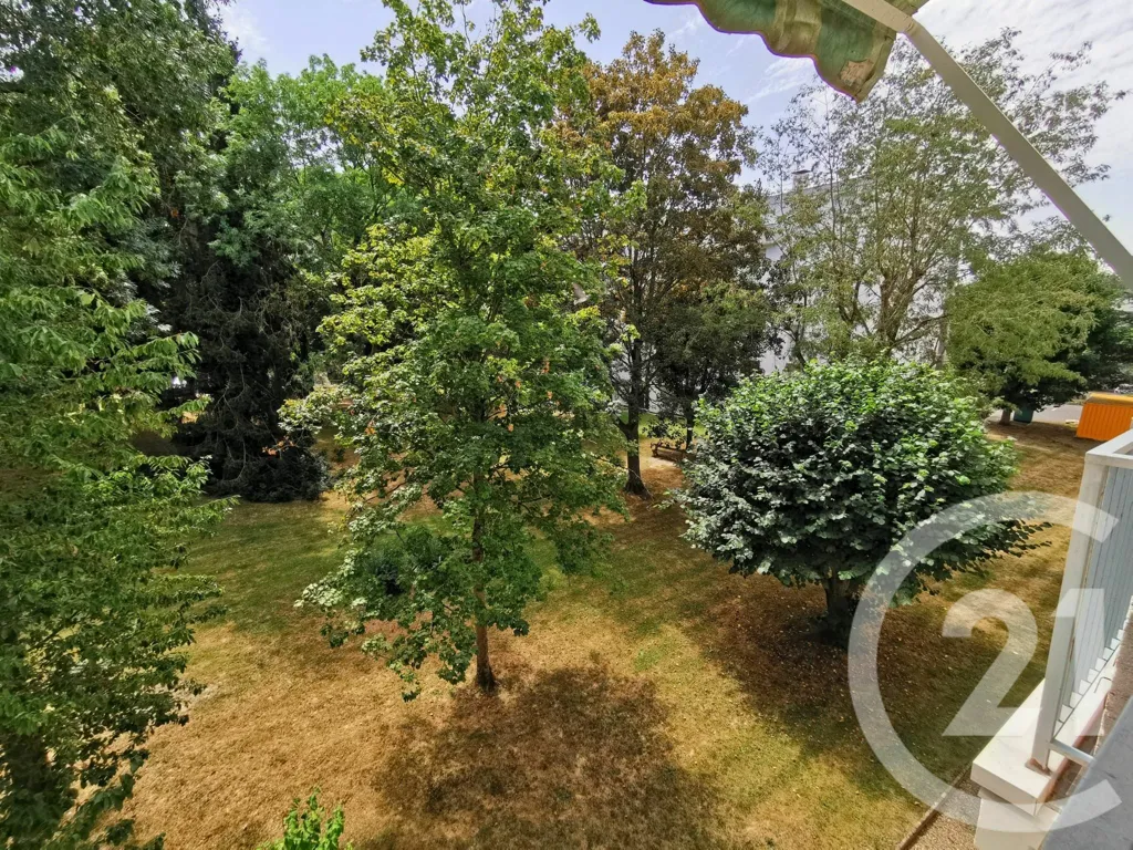 Jardin - Appartement avec Vue sur Parc à Épernon