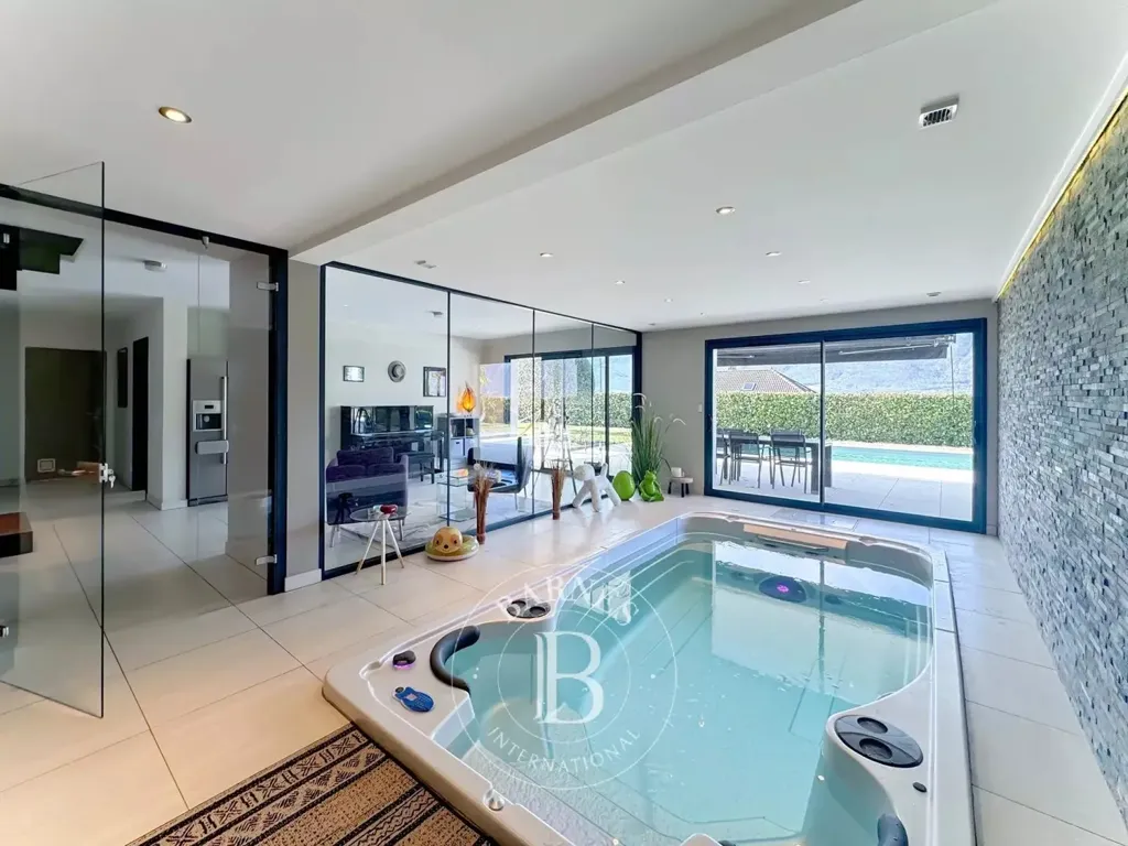 pool_area