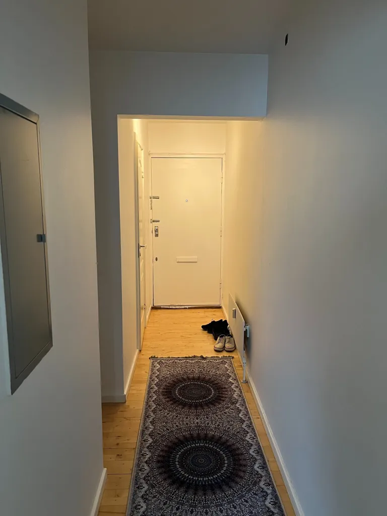 Esik - Central 2-Bed Flat with Enclosed Balcony