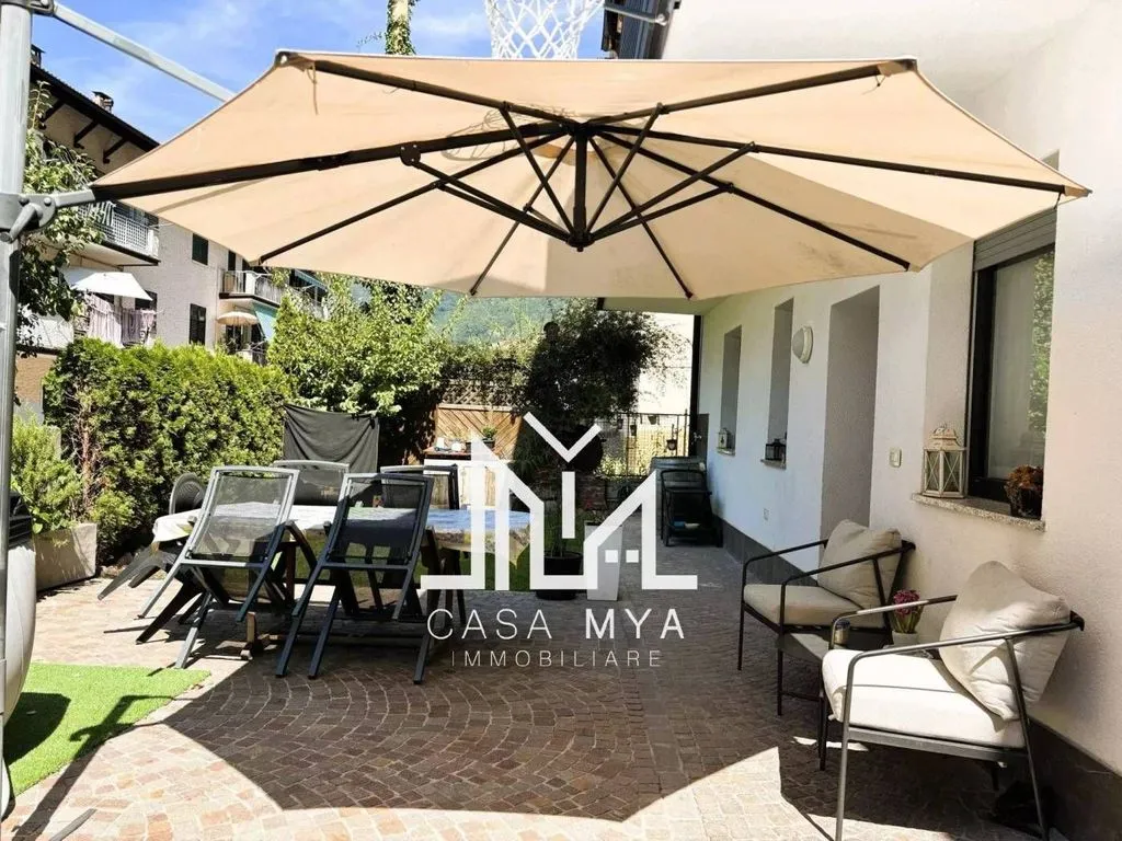 Terrass - Luxury Villa with Private Garden in Laives