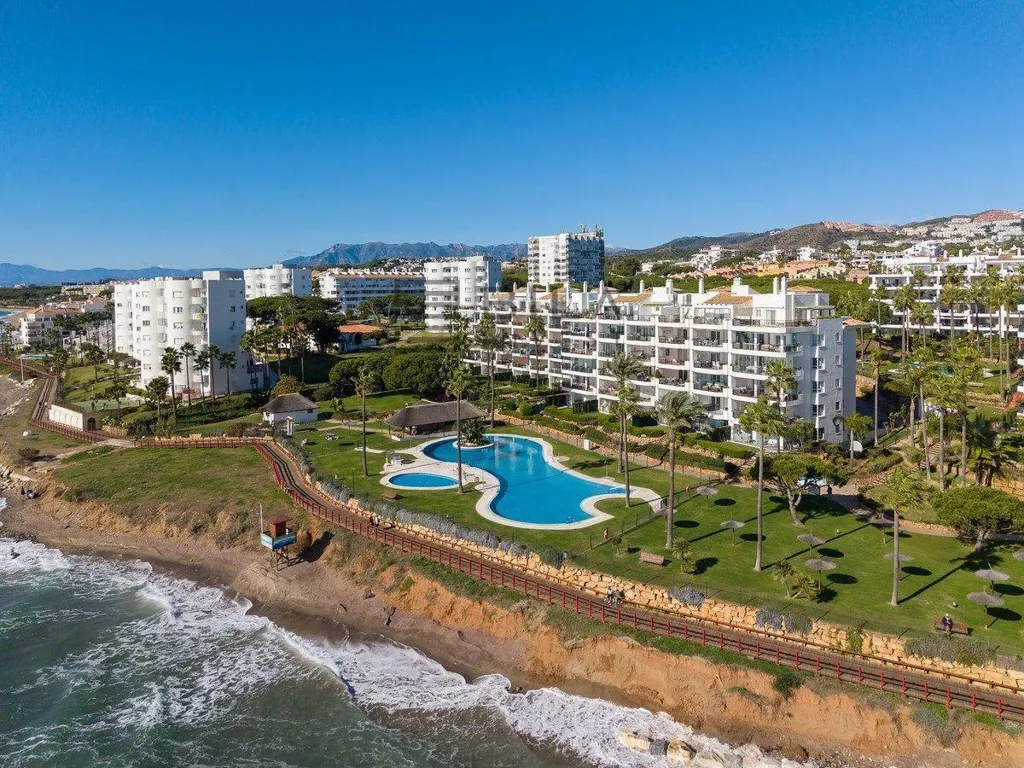 Õhuvaade - Furnished Flat with Pool in Calahonda, Mijas