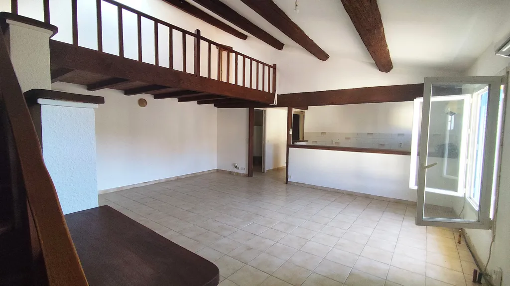 Soggiorno - Apartment with Parking in Marguerittes