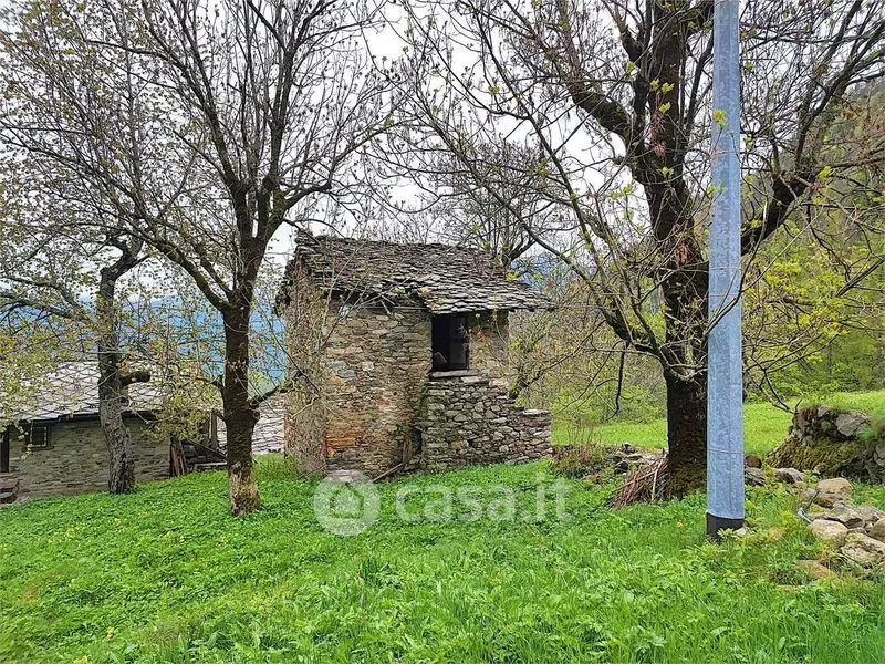 Esterno - Rustic Farmhouse with Mountain View in Perloz