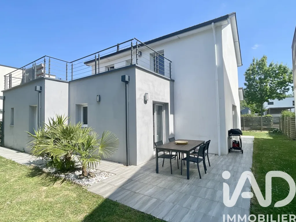 Terrasse - Maison Moderne avec Terrasse à Couëron