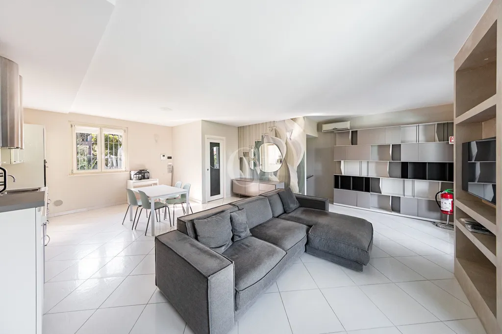 Séjour - Modern Villa with Lake View in Polpenazze