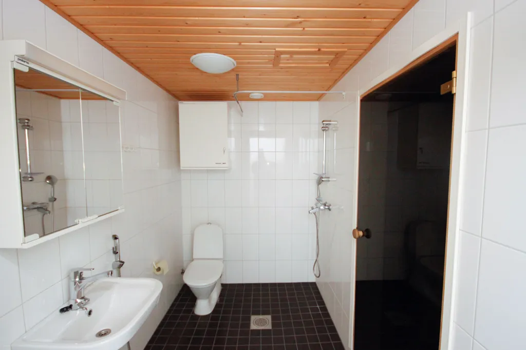 Bagni - Apartment with Balcony in Arabianranta, Helsinki