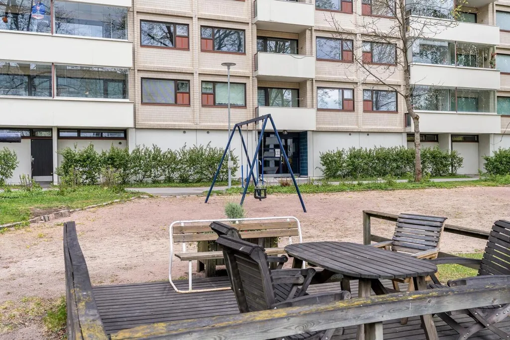 Jardin - 70s Style Apartment with Balcony in Turku Centre