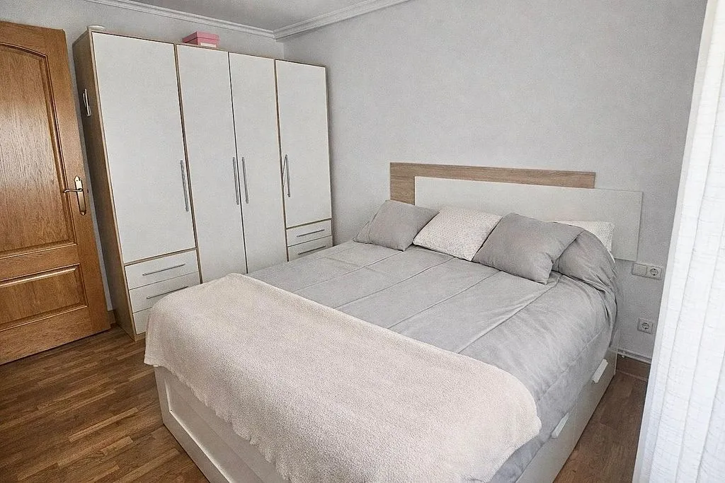Magamistoad - South-Facing Flat with Lift in Beraun - Pontika