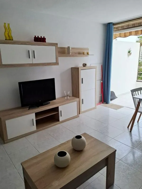 Elutuba - 1-Bed Apartment with Pool on Avenida Colón