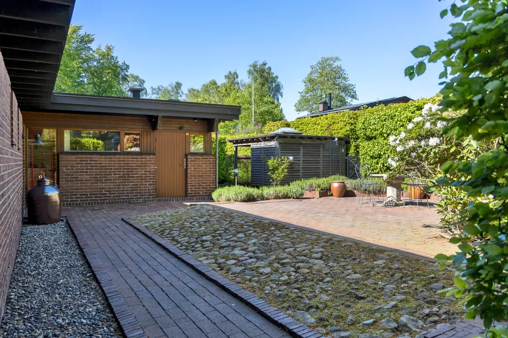 Jardin - Architectural Villa with Sea View in Bjärred