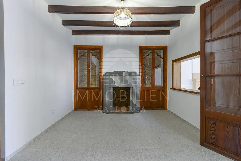 hallway_entrance