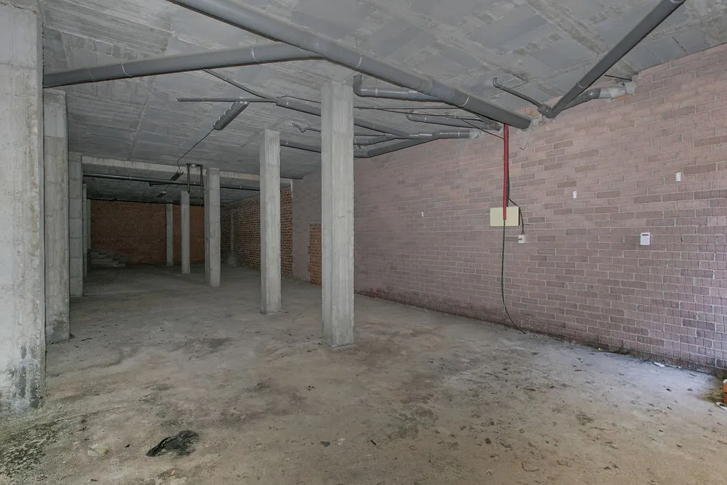 Toad - Commercial Space with Street Access in Terrassa