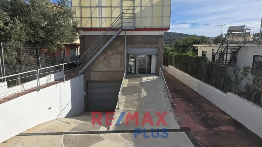 Välivaade - Commercial Property with Loading Bay in Varitsa