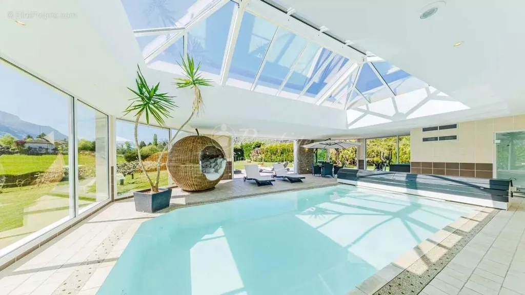 pool_area