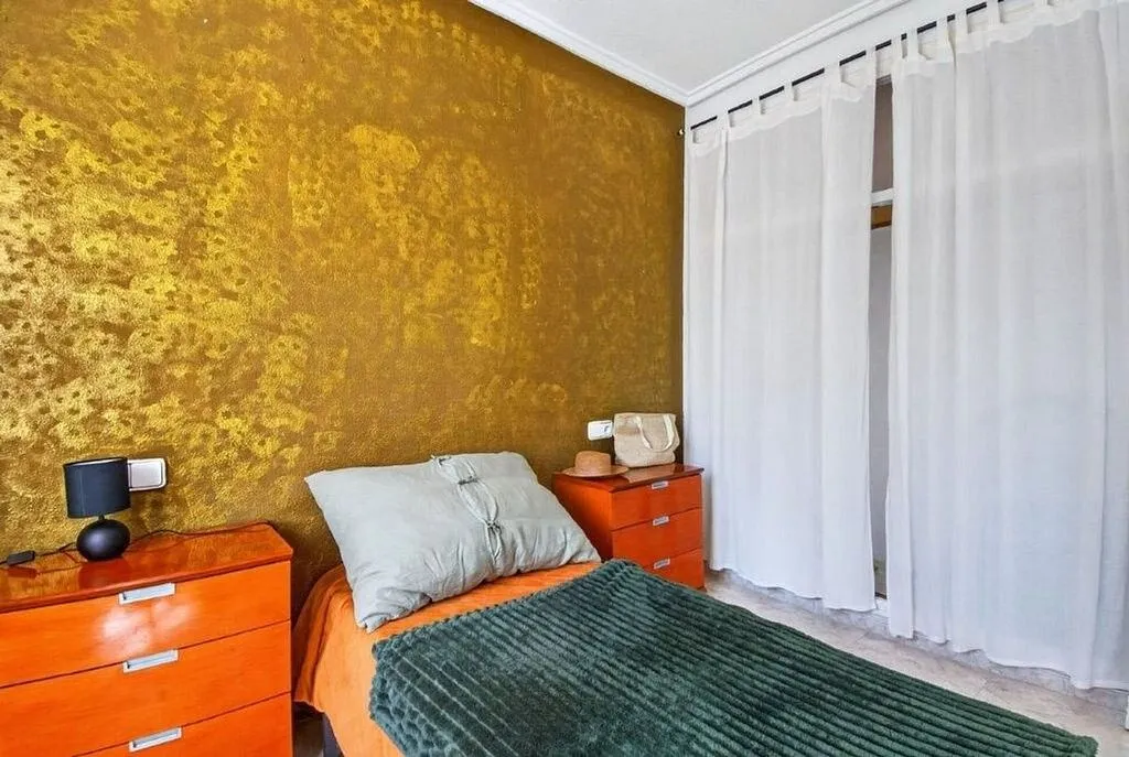 Bedrooms - Terraced House with Pool in Torrevieja Centre